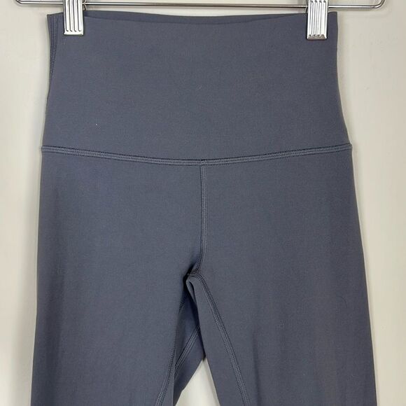 Lululemon Align Crop 21 inch Gray Size 2 Mid Rise - Picture 4 of 10